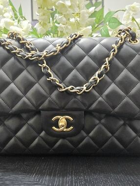 CHANEL Classic Jumbo Double Flap Quilted Lambskin Leather With Gold Hardware